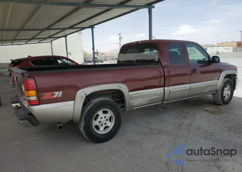 2000 Chevrolet Silverado K1500 z USA, uszkodzony, nr VIN 1GCEK19T2YE265861